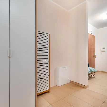 Bukowinska 22 By Homeprime アパート ワルシャワ